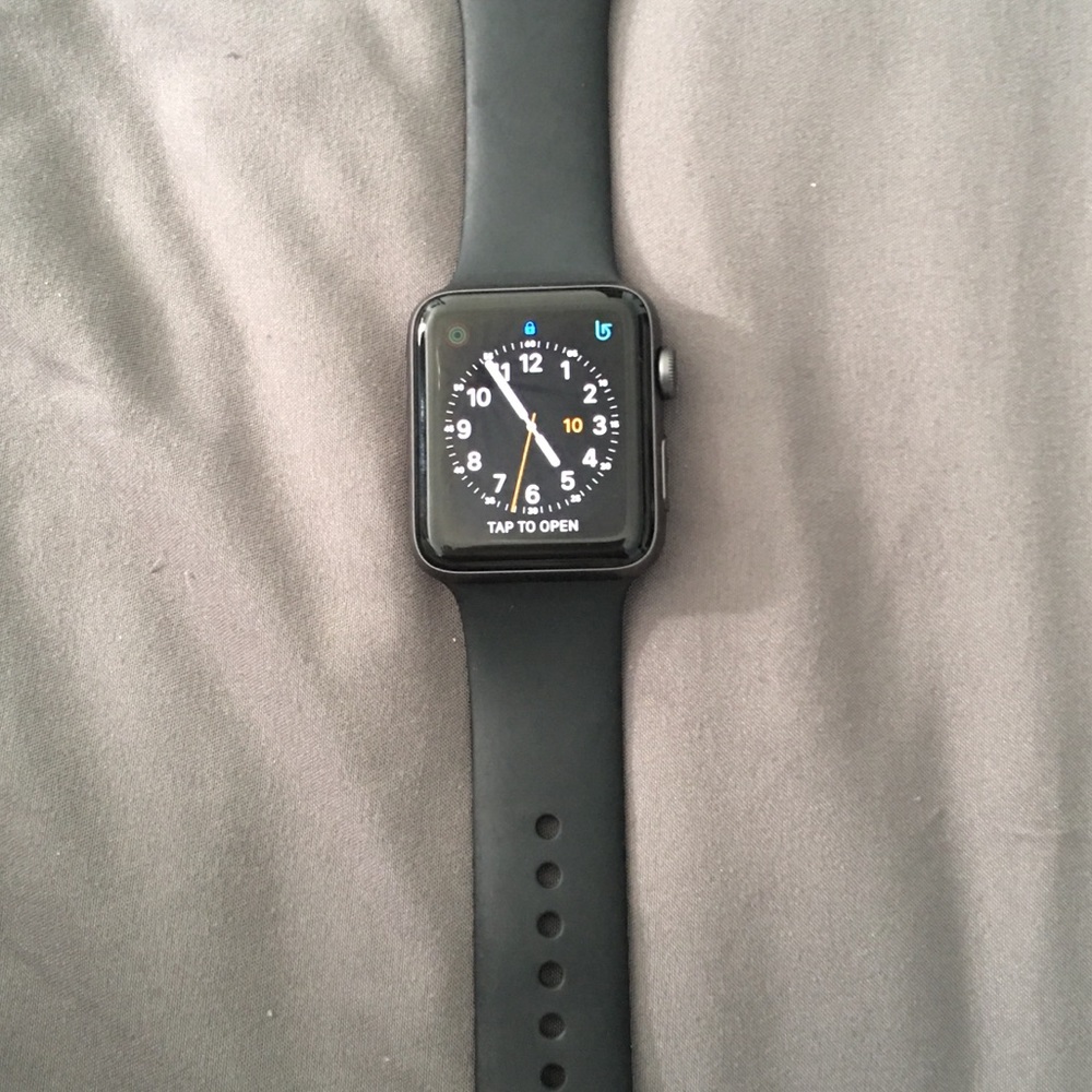 Black Apple Watch 42mm